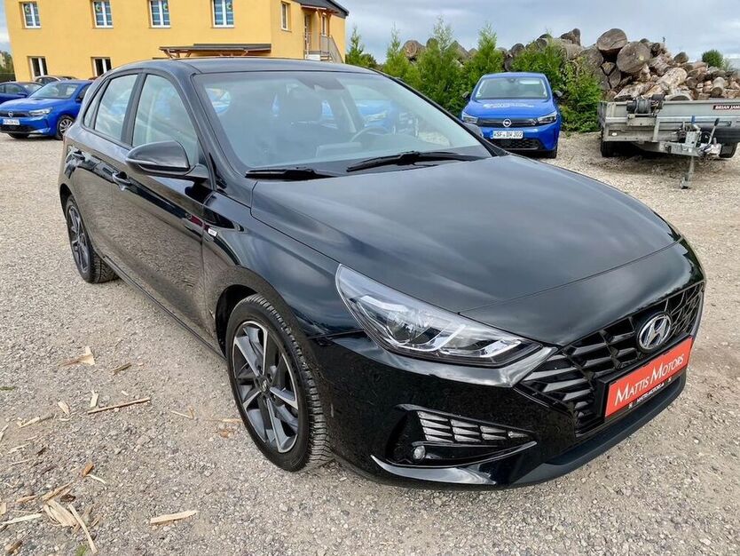 i30