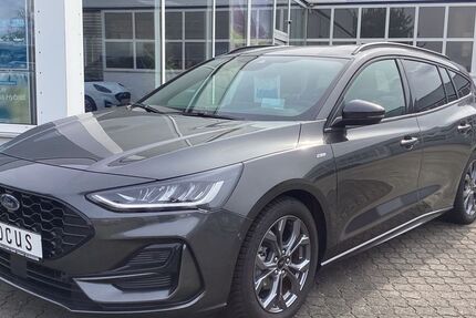 Ford Focus 2.800 km 24.890 &euro; Delitzsch 04509
