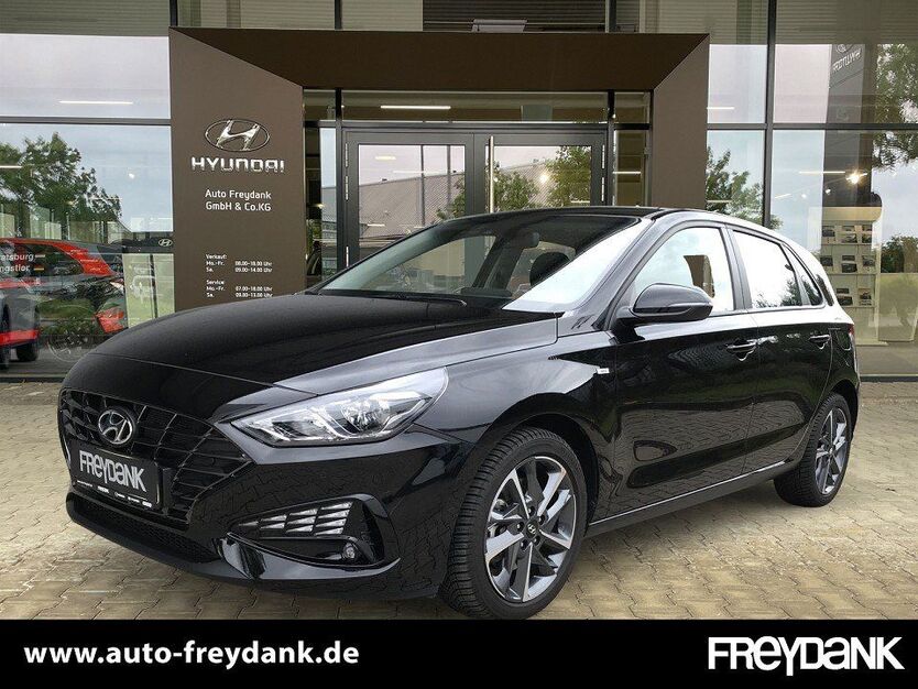 i30