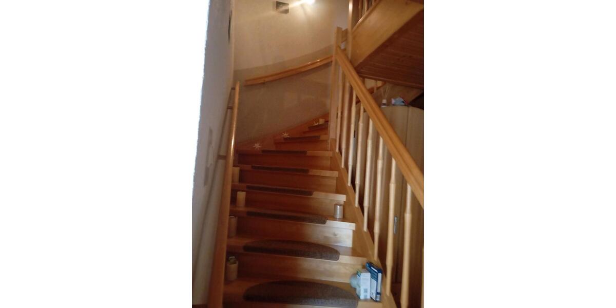 Einfamilienhaus Bad Dürrenberg - 7 Zimmer, 140 m&sup2;, 450.000&euro; | Angebot:27225181