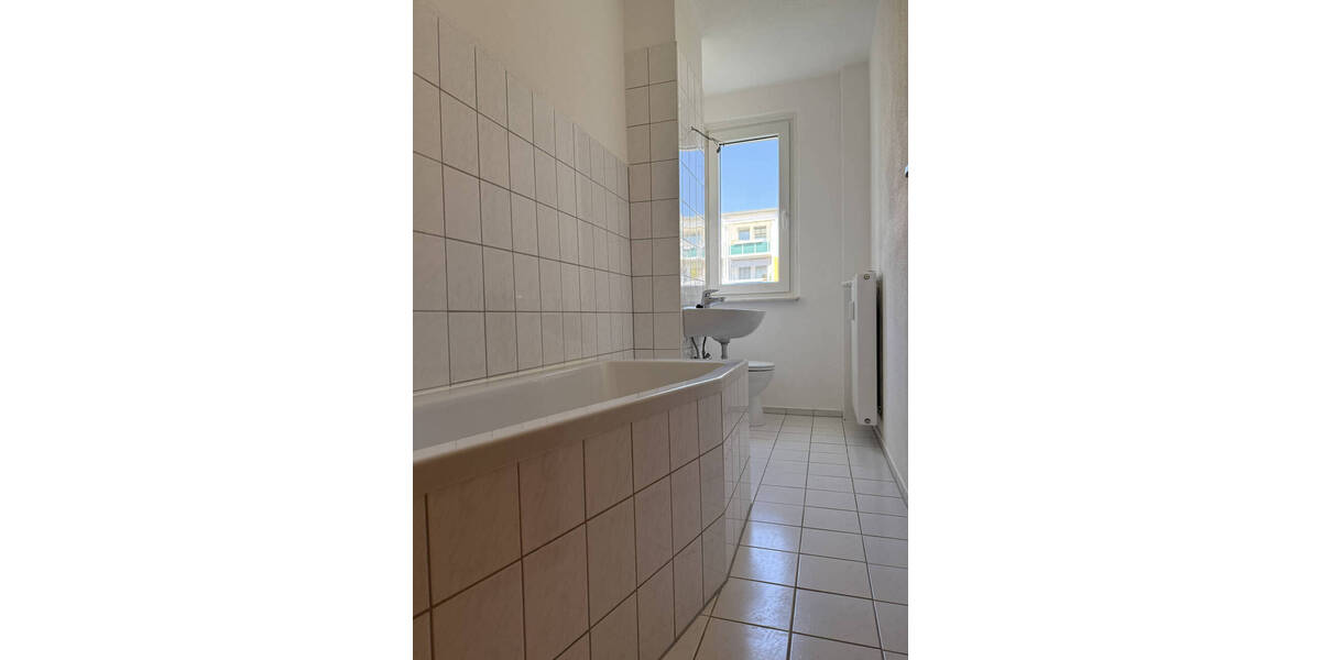 Etagenwohnung Bad Dürrenberg - 3 Zimmer, 60 m&sup2;, 381&euro; | Angebot:26450229