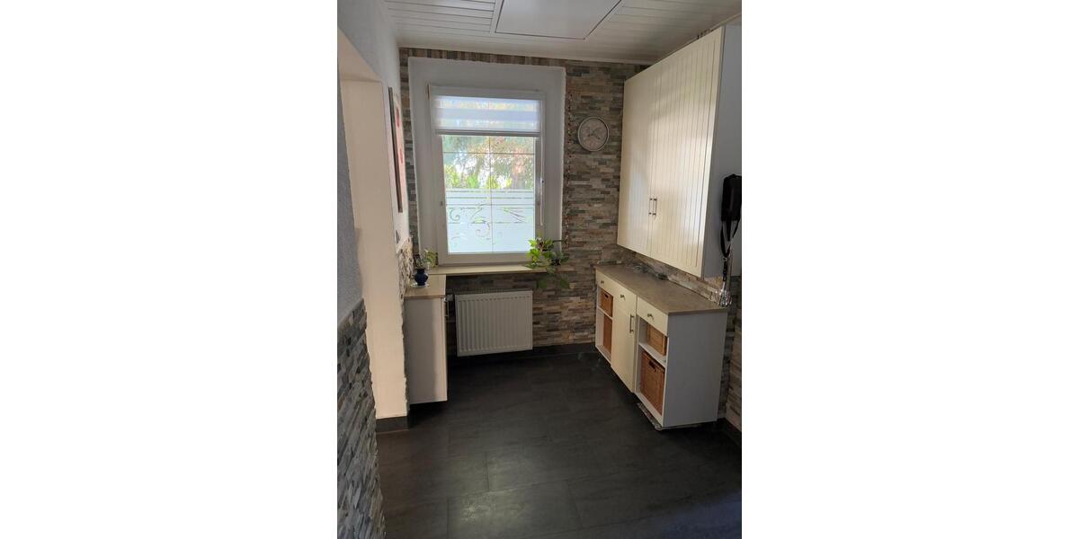 Einfamilienhaus Kabelsketal - 7 Zimmer, 178 m&sup2;, 372.000&euro; | Angebot:27122398