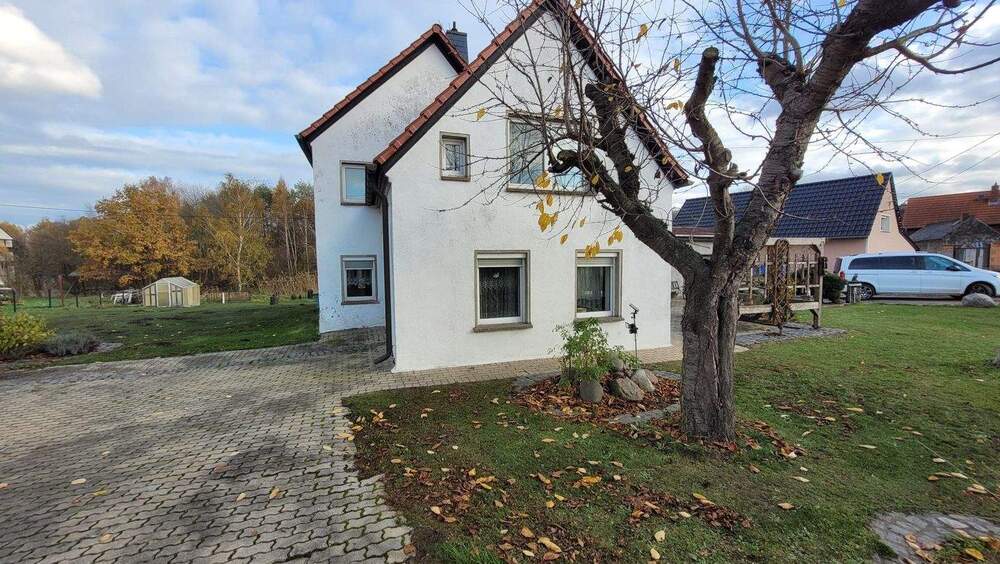 Einfamilienhaus Borna Kesselshain - 6 Zimmer, 122 m&sup2;, 290.000&euro; | Angebot:25770725