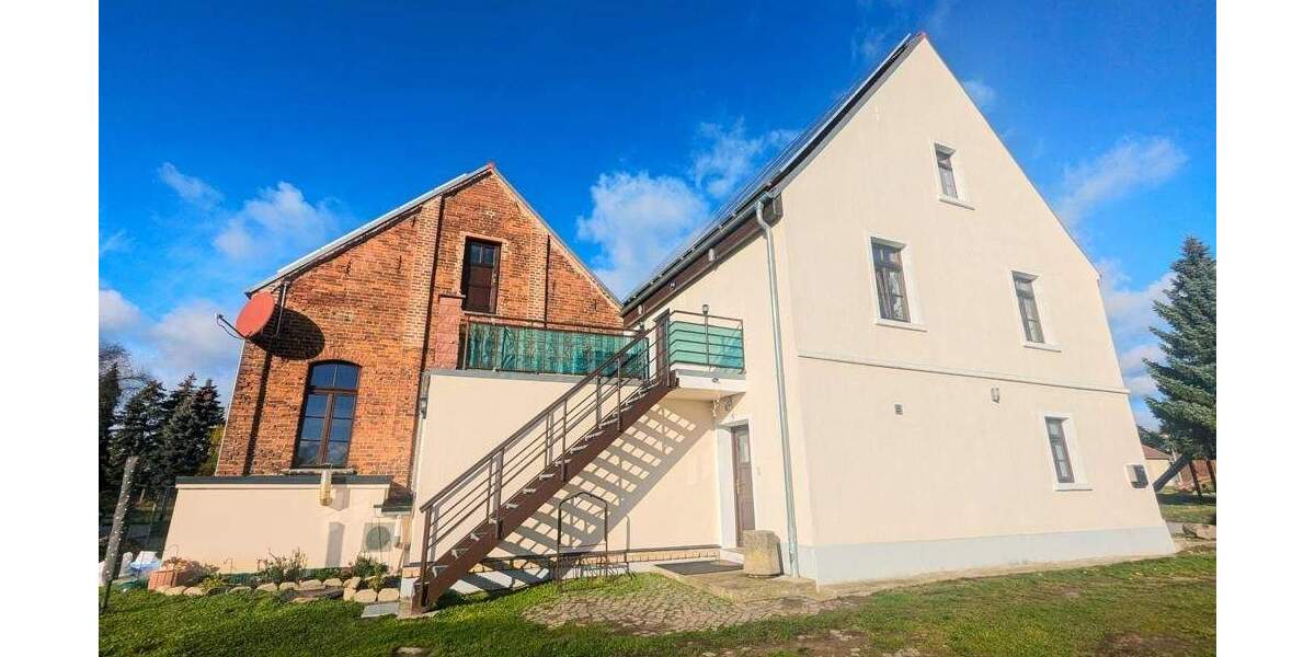 Hochwertig saniert: Event-Location + 3 Wohnungen | Photovoltaik | Optional mit Bauland! zimmer