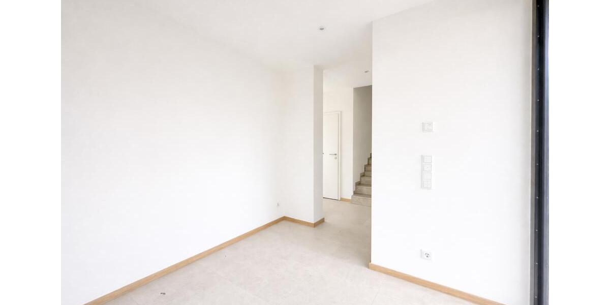 Maisonettenwohnung Zwenkau - 6 Zimmer, 158 m&sup2;, 2.438&euro; | Angebot:26587854