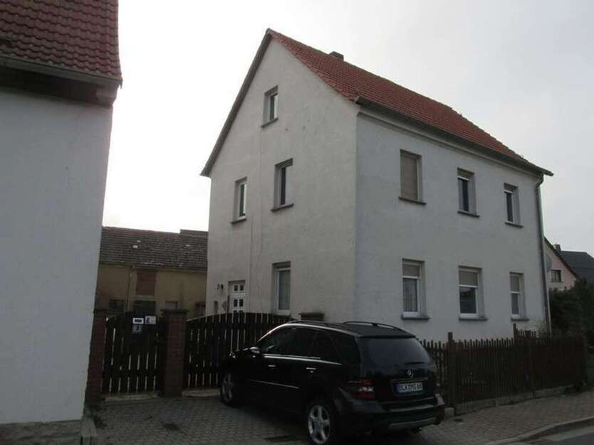 Haus zum Kaufen in Elsteraue OT Minkwitz 50.000 € 110 m²