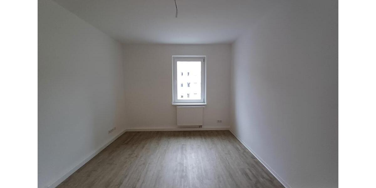 Die perfekte Familienwohnung für Groß und Klein - Erstbezug nach Sanierung - 1. OG rechts 4 zimmer