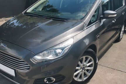 Ford S-Max 213.000 km 9.400 &euro; Leipzig 04347