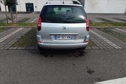 Peugeot 807