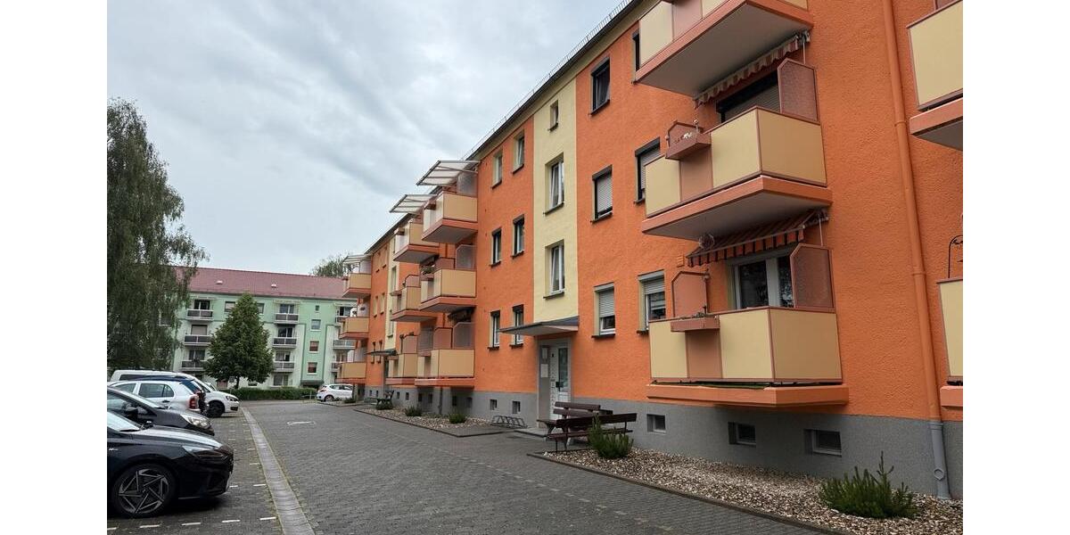 Etagenwohnung Hohenmölsen - 2 Zimmer, 50 m&sup2;, 35.000&euro; | Angebot:26809481