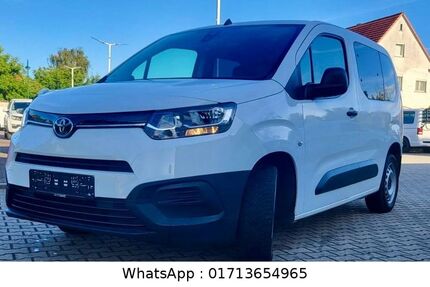 Toyota Proace City 73.000 km 11.900 &euro; Zwenkau OT Löbschütz 04442