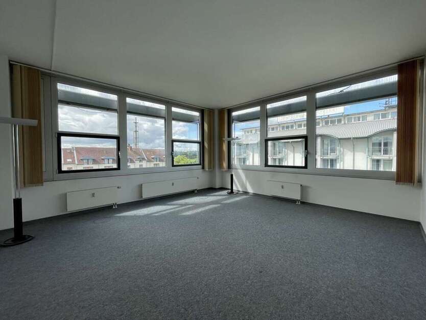 hochwertige, sanierte Bürofläche im Dölziger Gewerbegebiet! 14 zimmer