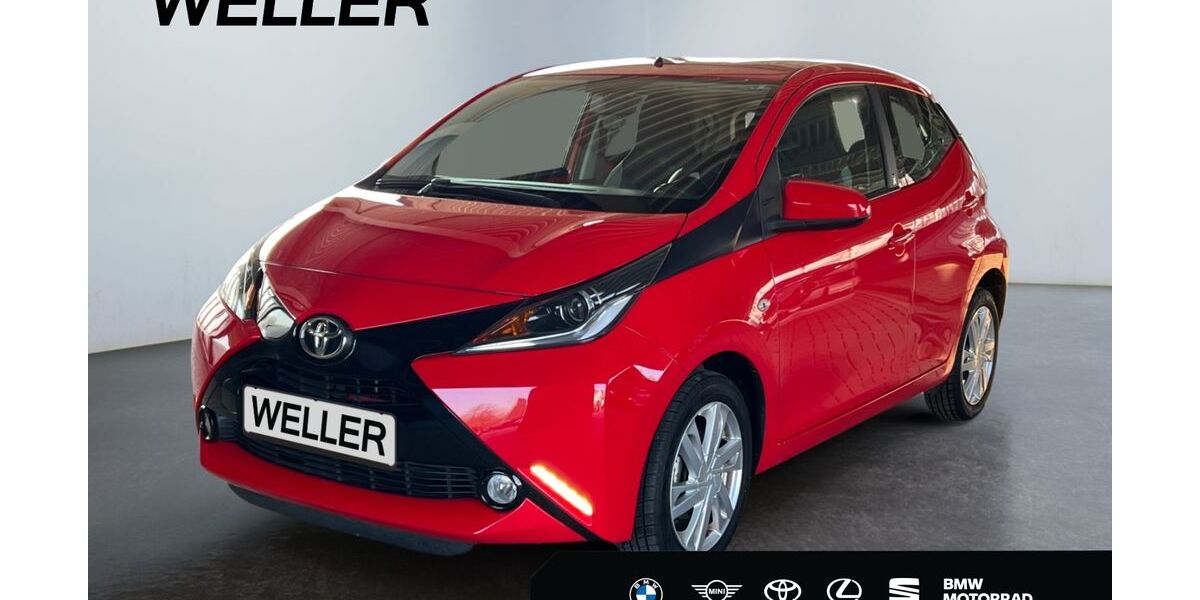 Toyota Aygo (X) 118.393 km 7.990 &euro; Leipzig 04347