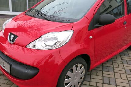 Peugeot 107 75.000 km 3.490 &euro; Lucka 04613