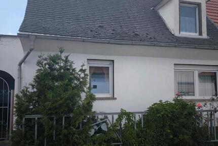 Haus Neukieritzsch - 4 Zimmer, 100 m&sup2;, 225.000&euro; | Angebot:27534254