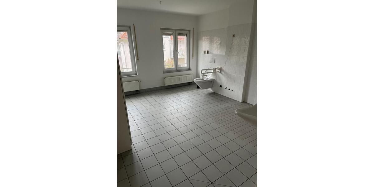 Etagenwohnung Leipzig Südost - 4 Zimmer, 170 m&sup2;, 1.490&euro; | Angebot:25902807