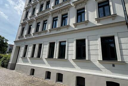 Frisch renovierte 3-Zimmer-Wohnung mit Balkon & EBK in Leipzig-St 3 zimmer