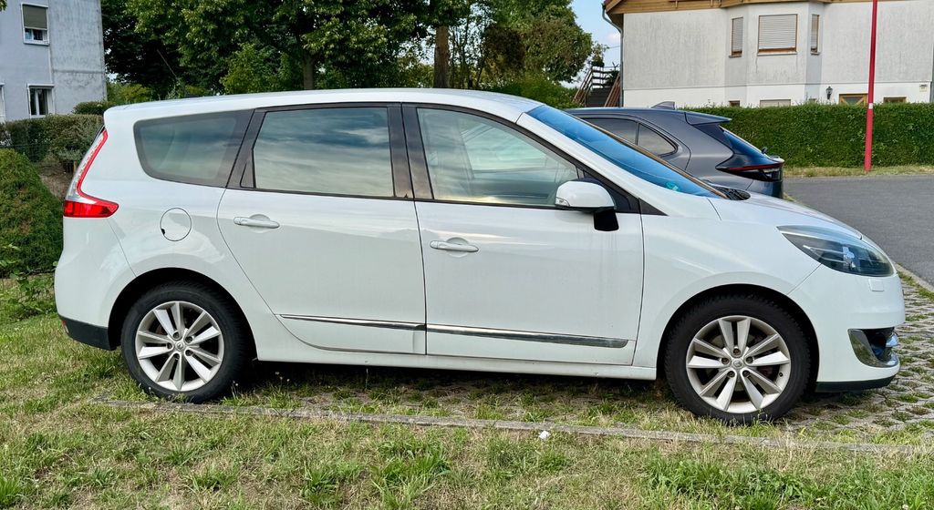 Renault Grand Scenic 210.000 km 3.900 &euro; Taucha 04425