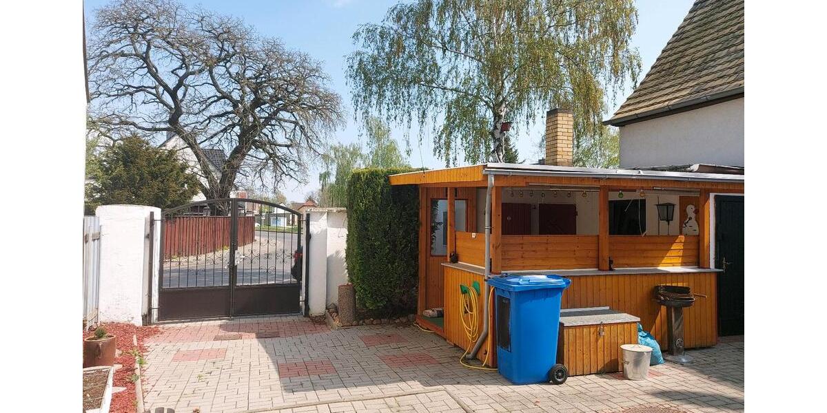 Einfamilienhaus Delitzsch - 10 Zimmer, 200 m&sup2;, 160.000&euro; | Angebot:26030437