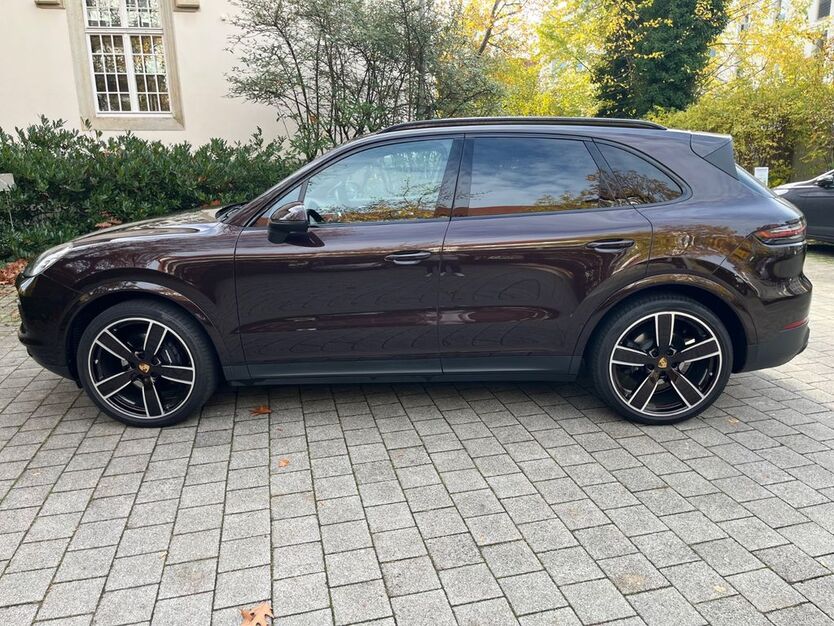 Porsche Cayenne 39.000 km 84.900 € Leipzig 04107