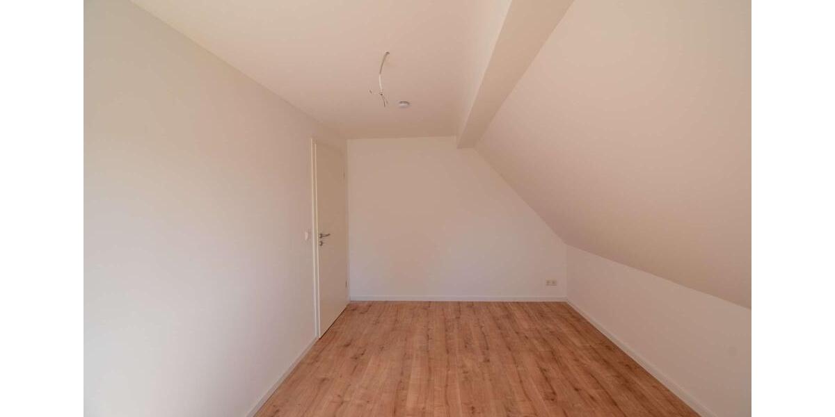 Dachgeschoßwohnung Borna - 2 Zimmer, 55 m&sup2;, 495&euro; | Angebot:26545944