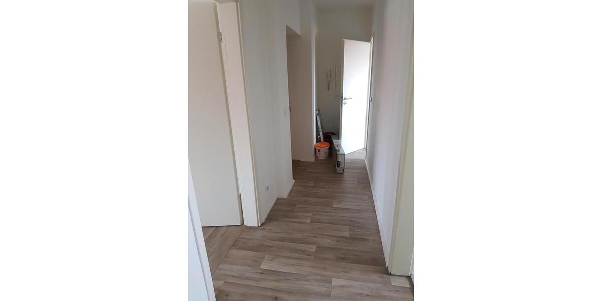 Dachgeschoßwohnung Groitzsch - 2 Zimmer, 46 m&sup2;, 420&euro; | Angebot:25311304