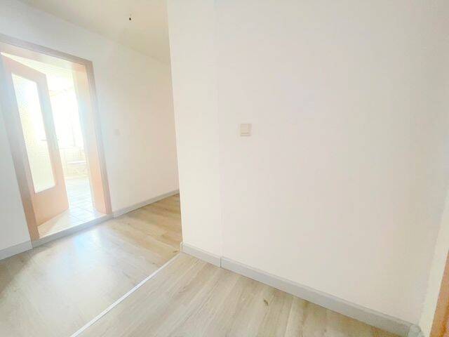 Etagenwohnung Lützen - 4 Zimmer, 110 m&sup2;, 850&euro; | Angebot:25689033