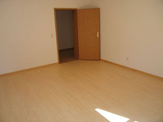 Terrassenwohnung Leuna Günthersdorf - 3 Zimmer, 73 m&sup2;, 99.800&euro; | Angebot:23949570