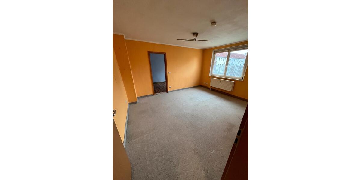 Etagenwohnung Hohenmölsen - 2 Zimmer, 36 m&sup2;, 30.000&euro; | Angebot:26766013