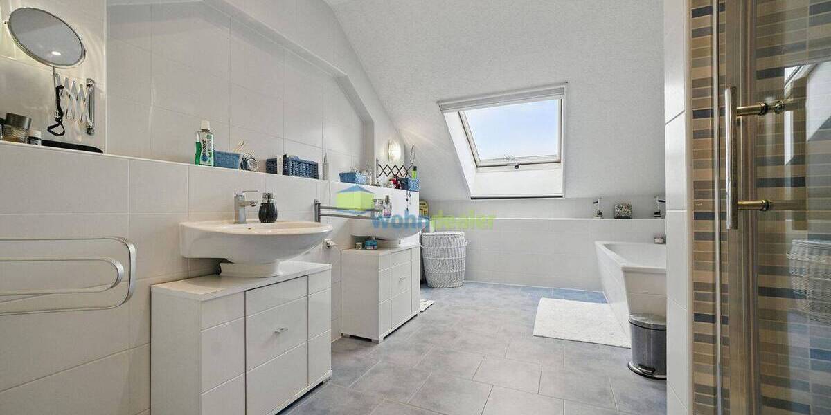 Mehrfamilienhaus, Wohnhaus Leipzig Großzschocher - 8 Zimmer, 260 m&sup2;, 775.000&euro; | Angebot:26410337