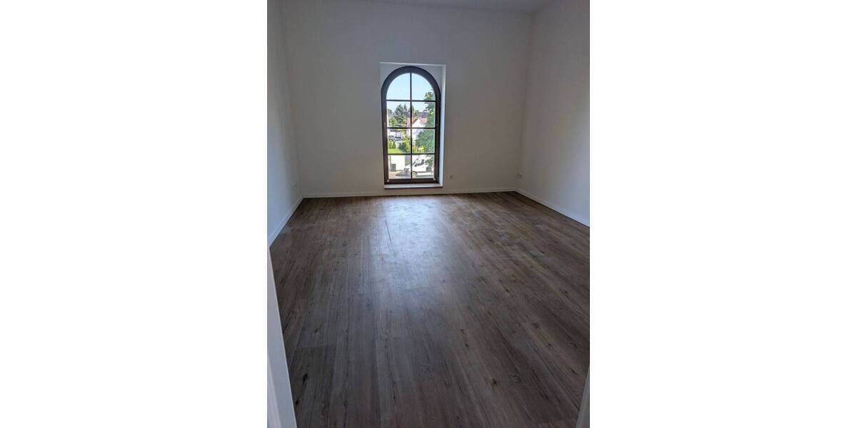 Etagenwohnung Leipzig Seehausen - 4 Zimmer, 105 m&sup2;, 1.300&euro; | Angebot:26766732