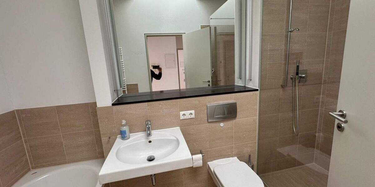 Etagenwohnung Leipzig Südvorstadt - 2 Zimmer, 72 m&sup2;, 990&euro; | Angebot:25524247