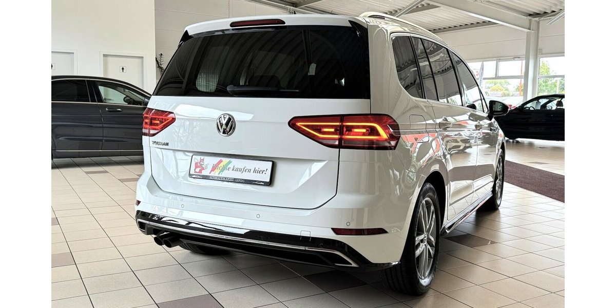 VW Touran 150 DSG R-Line/7Sitz/LED/Navi/ACC/Massage 99.985 km 22.990 &euro; Leipzig 04347