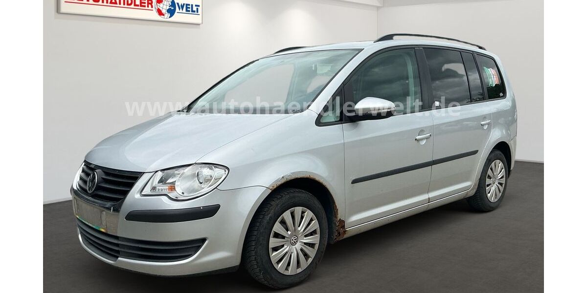 VW Touran 233.436 km 1.199 &euro; Brehna 06796