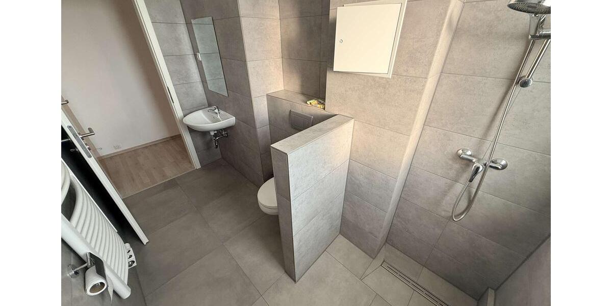 Etagenwohnung Schkopau - 2 Zimmer, 49 m&sup2;, 370&euro; | Angebot:26181118