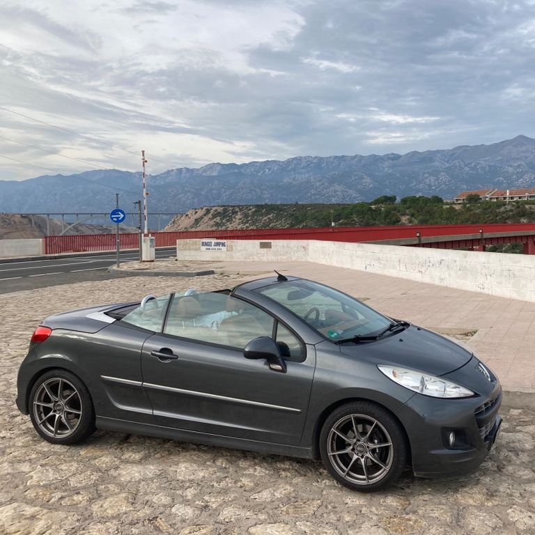 Peugeot 207 178.000 km 5.400 € Leipzig 04347