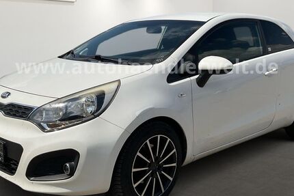 Kia Rio 256.768 km 4.299 &euro; Brehna 06796
