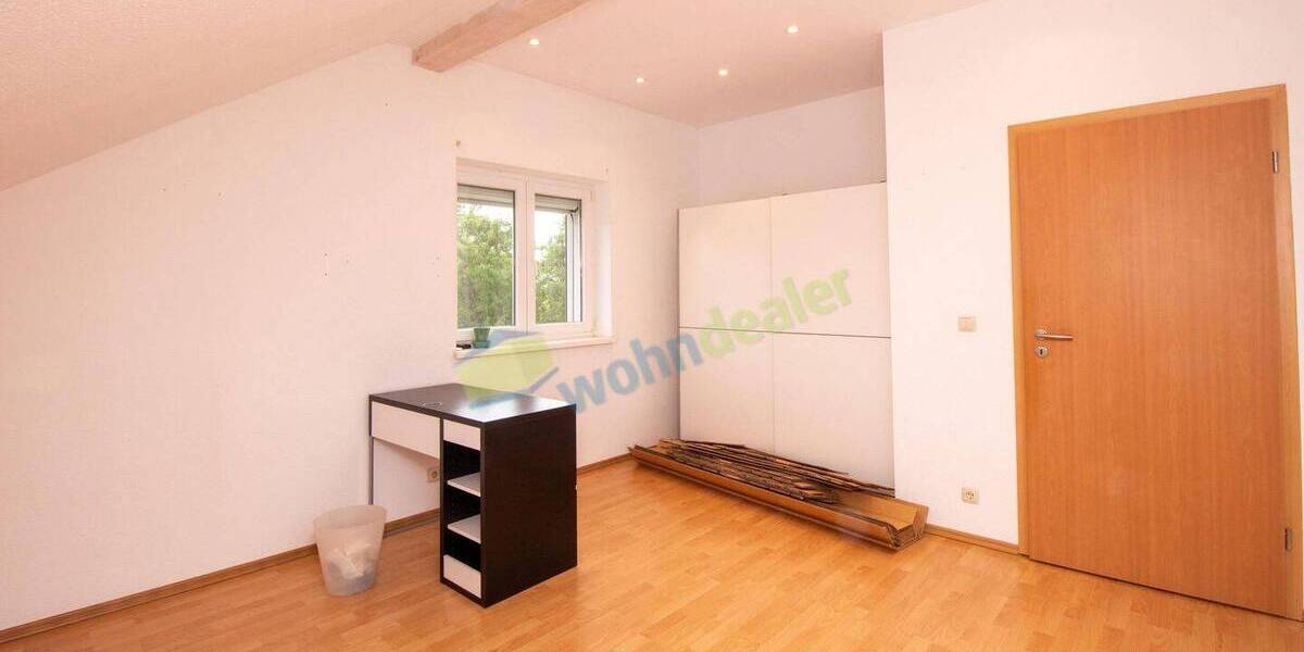 Mehrfamilienhaus, Wohnhaus Leipzig Großzschocher - 8 Zimmer, 260 m&sup2;, 775.000&euro; | Angebot:26410337