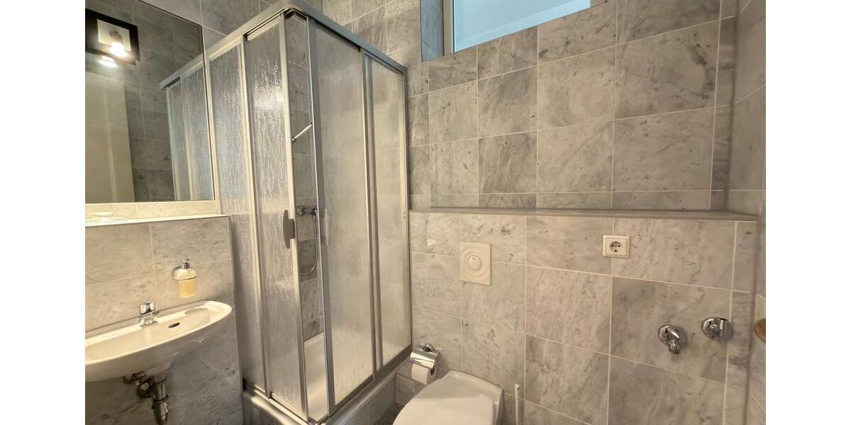 Etagenwohnung Leipzig Mitte - 4 Zimmer, 142 m&sup2;, 2.588&euro; | Angebot:26404478