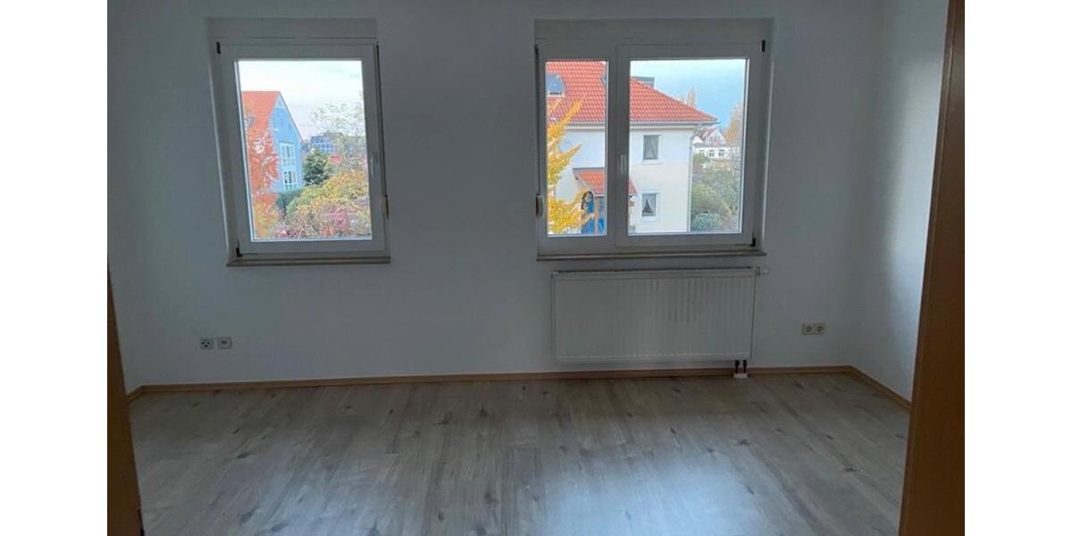 Reihenhaus Leipzig Ost - 6 Zimmer, 160 m&sup2;, 1.790&euro; | Angebot:26655536