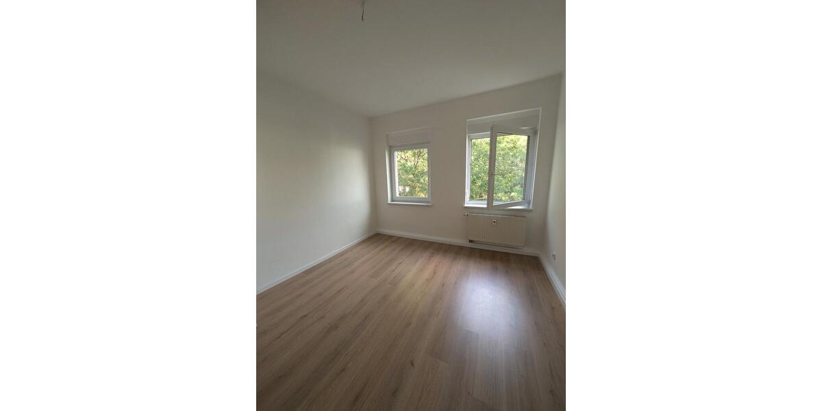 Etagenwohnung Bennewitz - 3 Zimmer, 69 m&sup2;, 499&euro; | Angebot:25305134