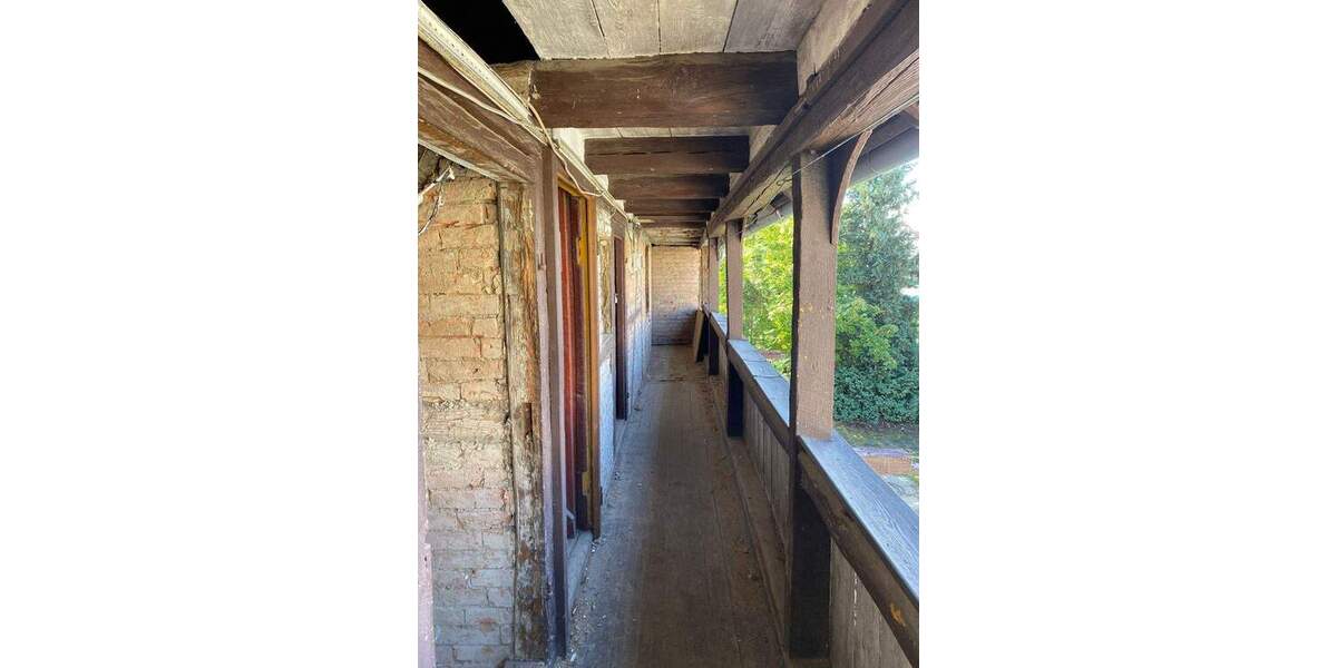 Historisches Wohnhaus mit Seele - modernes Wohnen in klassischem Ambiente I 3-Zi & Terrasse I Modern 3 zimmer