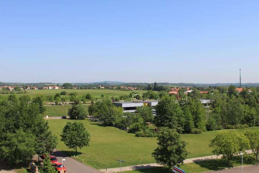Wohnung zum Mieten in Halle 400 € 70.23 m²