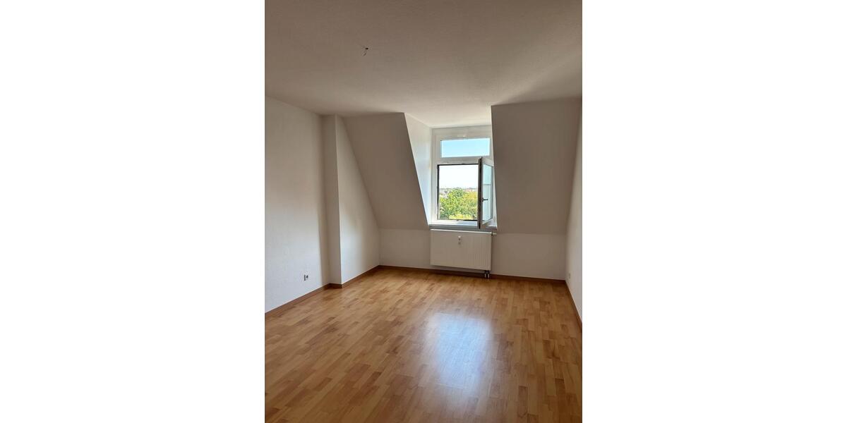 wunderschöne Dachgeschosswohnung für Paare und Familien 3 zimmer