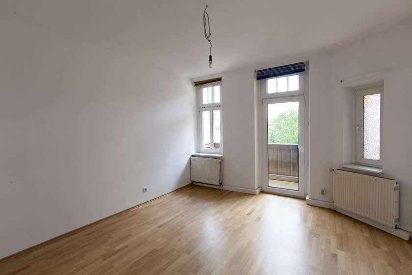 Faktor 18,9! - Saniertes Wohn- und Geschäftshaus mit Balkonen zimmer