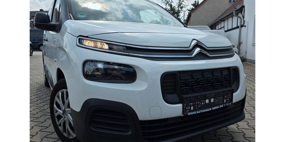 Citroen Berlingo 219.100 km 5.999 &euro; Zwenkau 04442