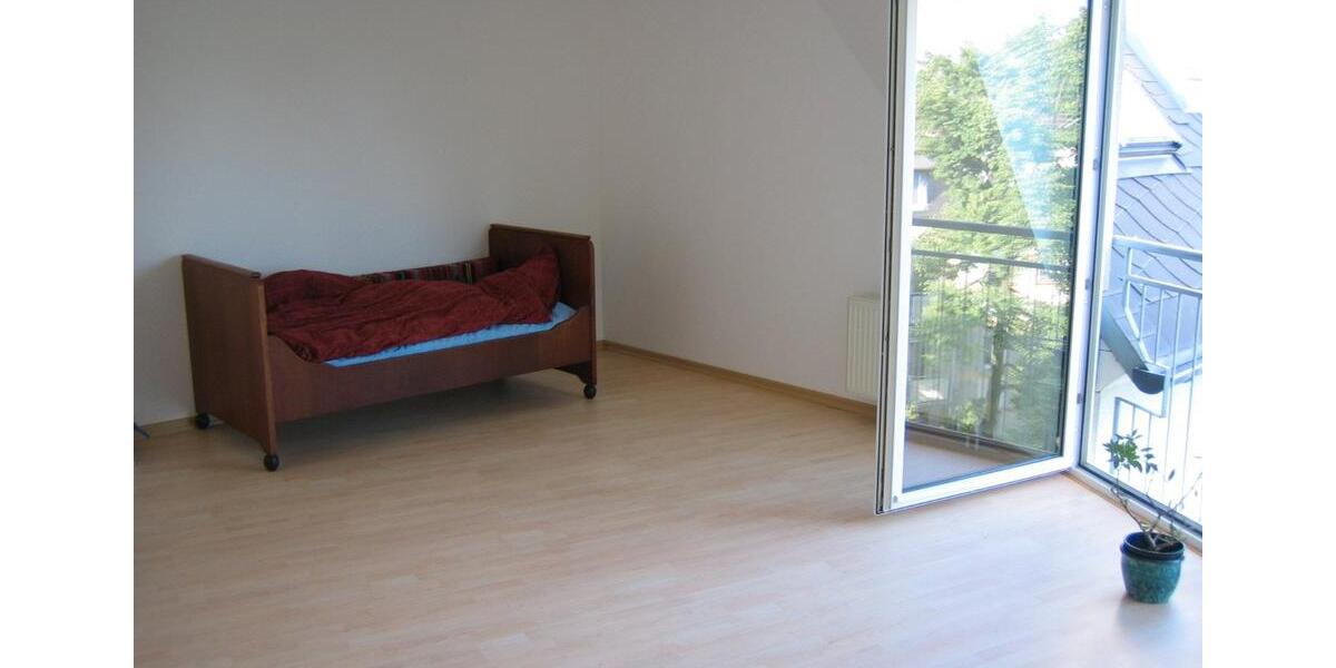Dachgeschoßwohnung Leipzig Süd - 1.5 Zimmer, 43 m&sup2;, 125.000&euro; | Angebot:26481049