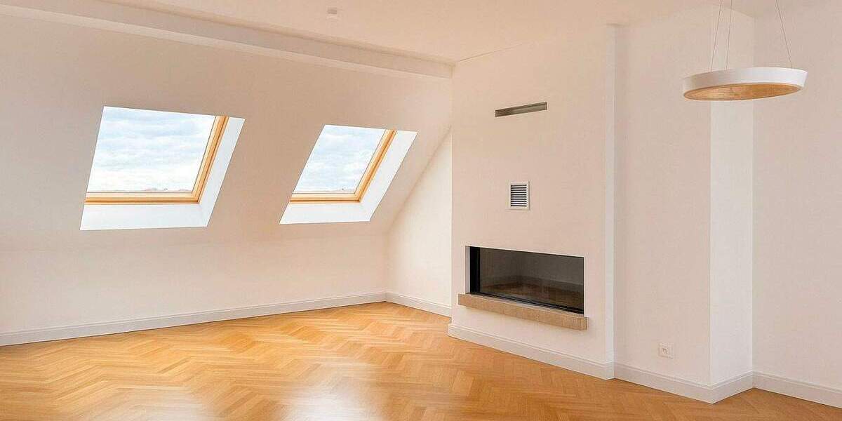 Frei werdend im Zentrum! Kamin | Lift | Loggia | Bad en suite + Gäste-WC | 2015 hochwertig saniert 2 zimmer