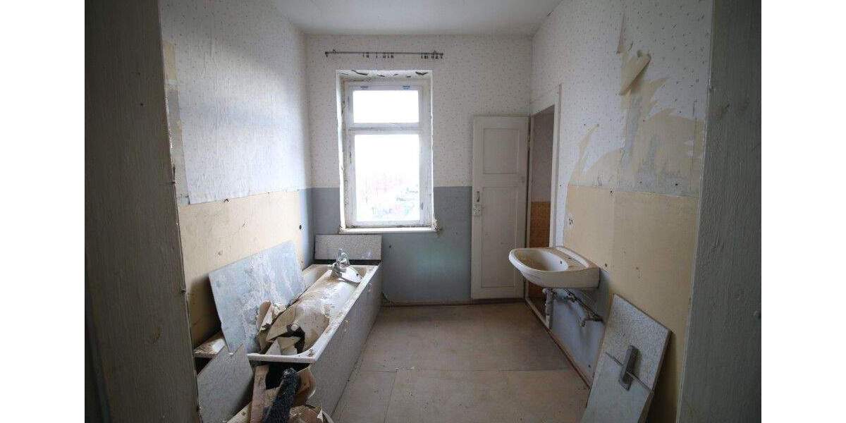 Mehrfamilienhaus, Wohnhaus Zwenkau - 7 Zimmer, 149.001&euro; | Angebot:25695866