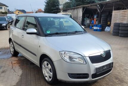 Skoda Fabia 69.935 km 2.500 &euro; Taucha 04425